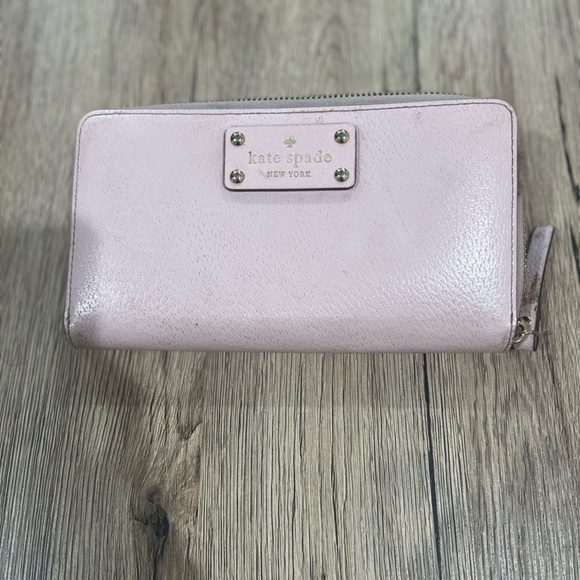 Kate spade continental zip closure leather wallet - Picture 1 of 9